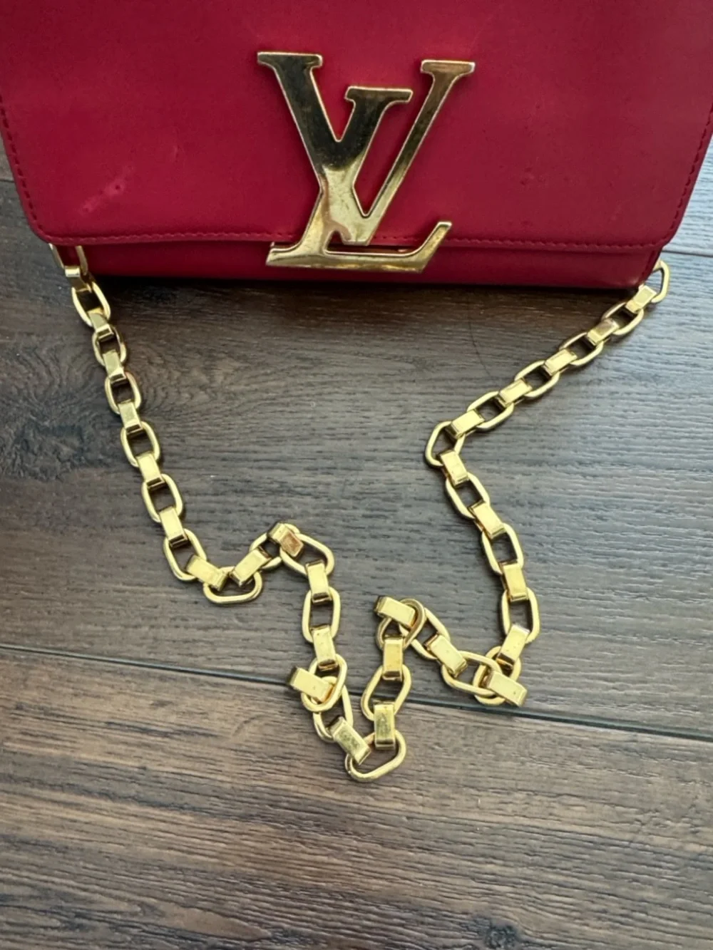 Louis Vuitton Authentic Louise MM Calfskin Leather Brass LV Chain code PL1164